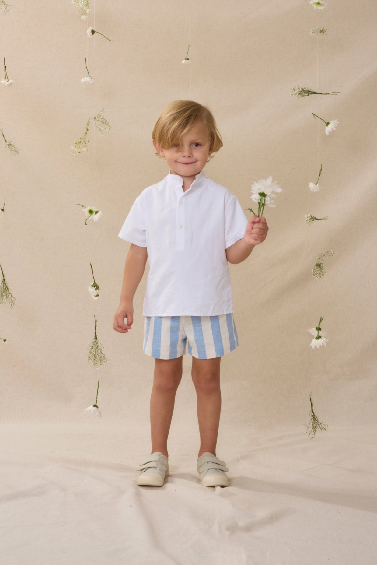 Short Niño Lou
