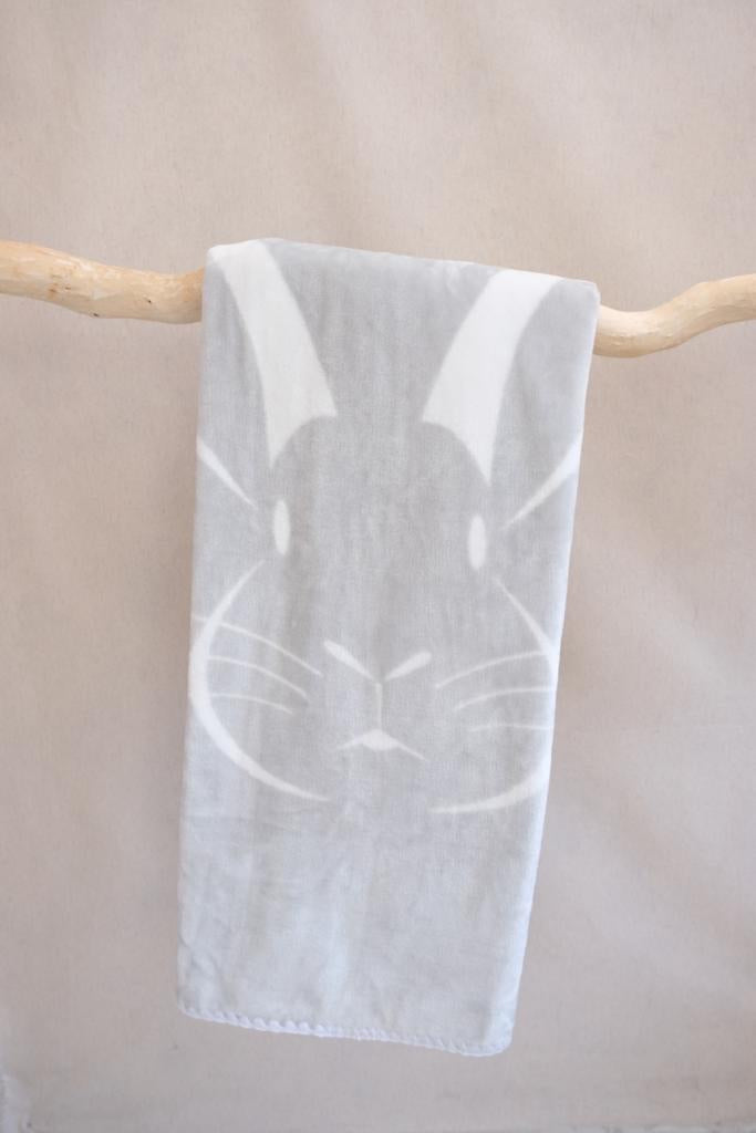 Cobija Plush Conejo Gris