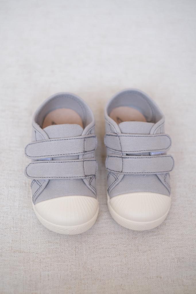 Tenis Gris