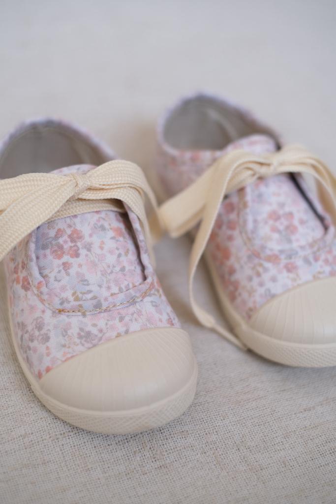 Tenis Agujeta Isabela