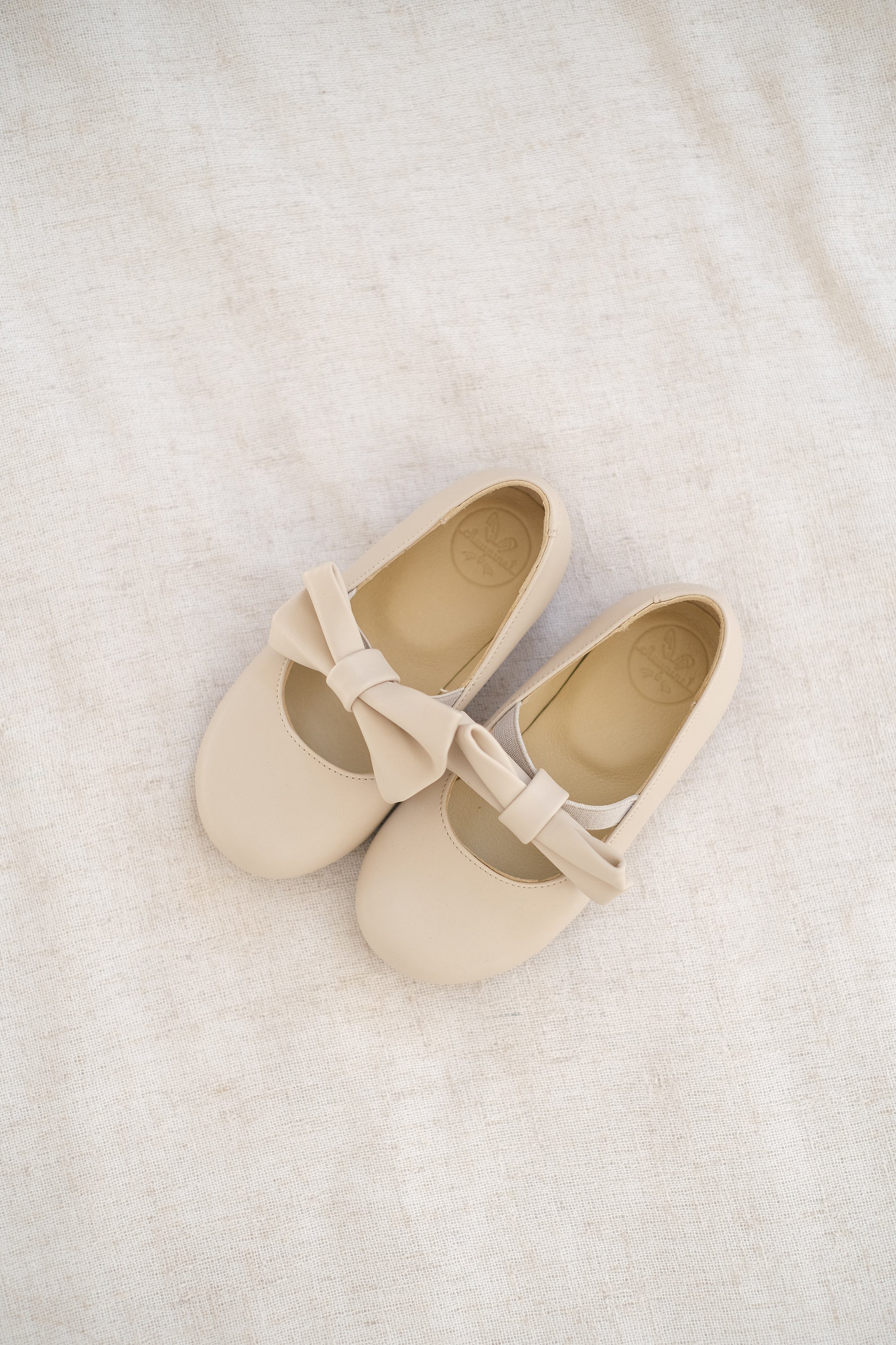 Zapatos Moño Piel Beige Suela