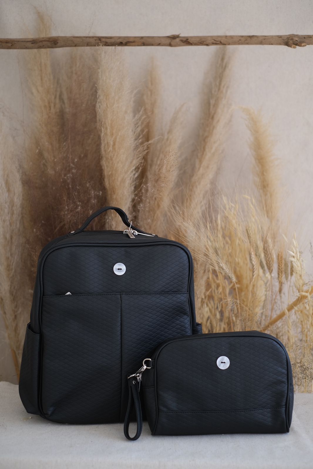 Back Pack Pañalera Vinipiel Negra