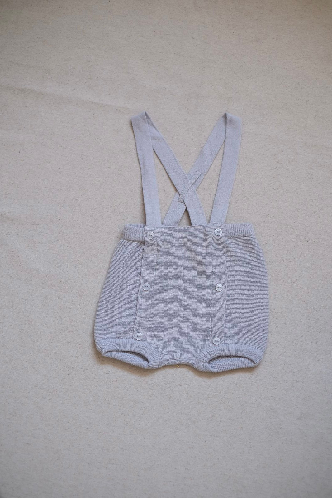 Short Tejido Tirantes Gris