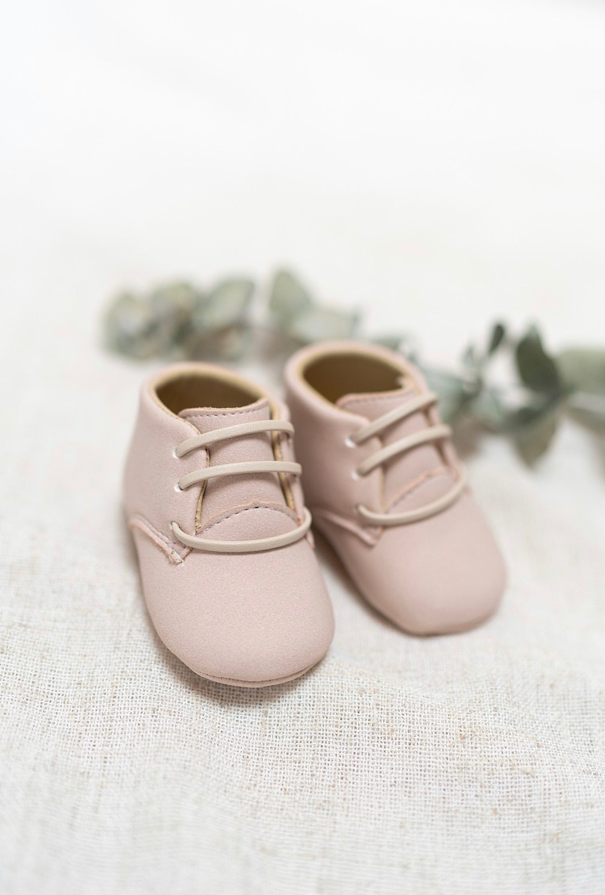 Bota Agujeta Piel Rosa