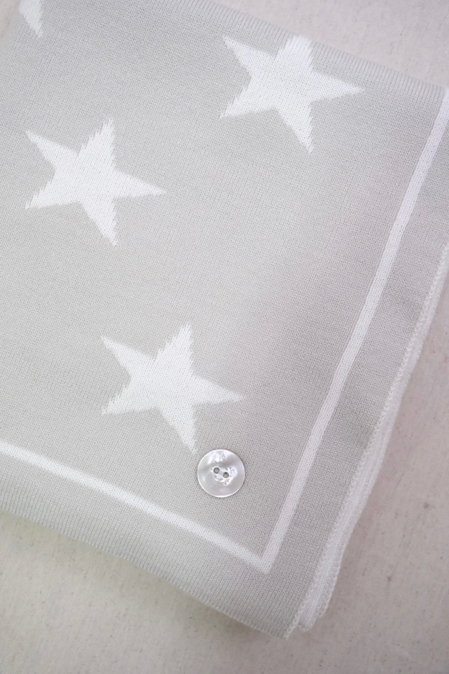 Cobija con Estrellas Gris Perla