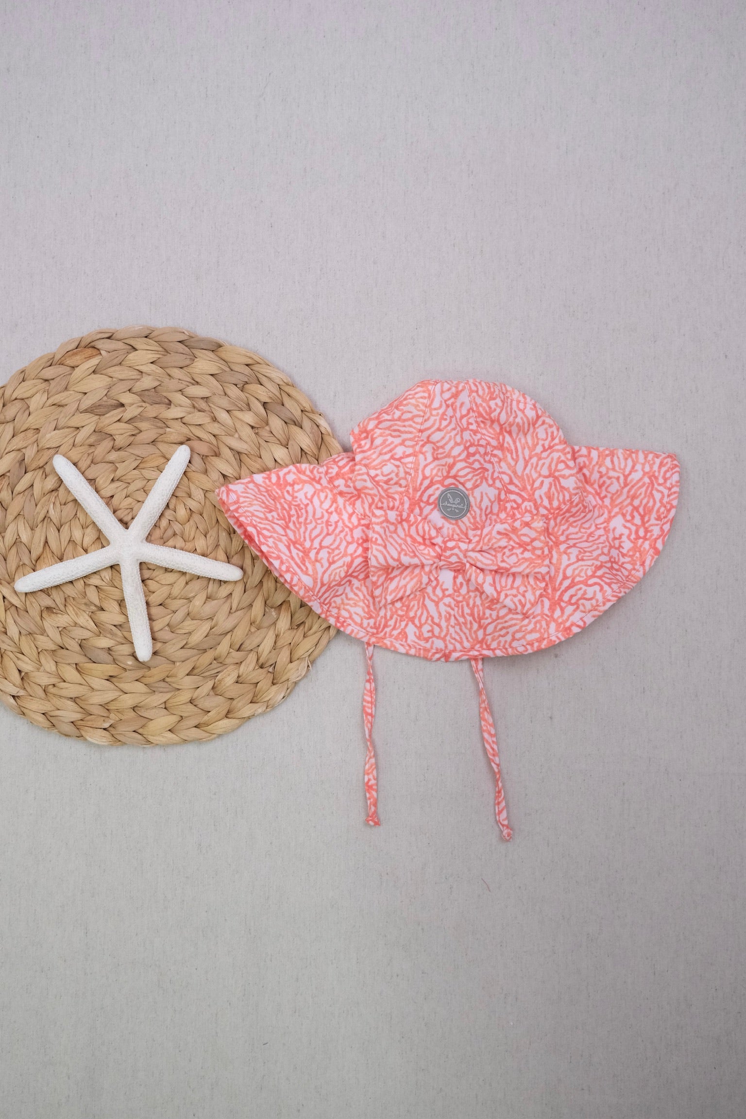 Gorro Traje Niña Coral