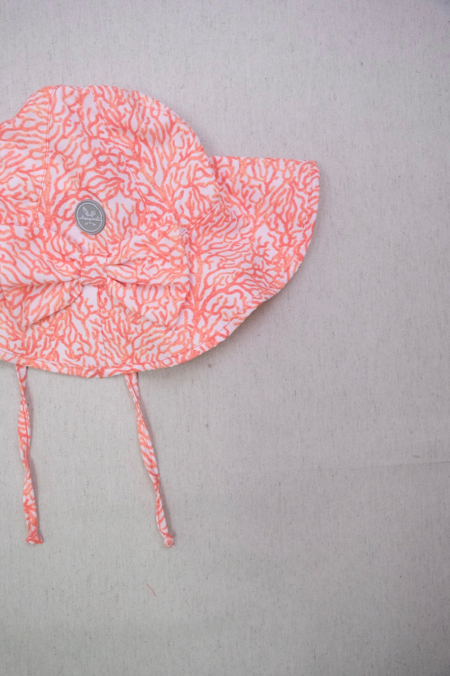 Gorro Traje Niña Coral
